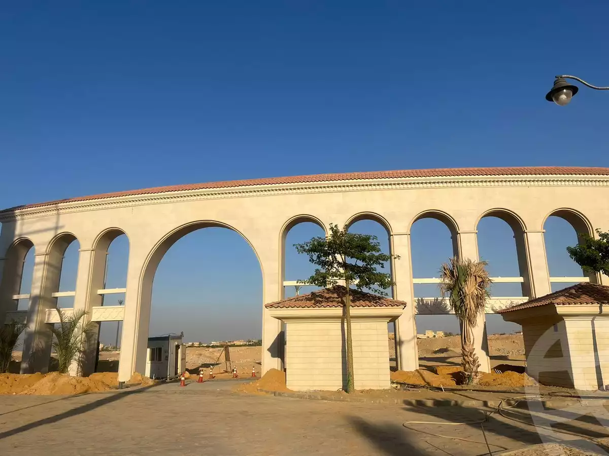 https://aqarmap.com.eg/en/listing/4207525-for-sale-cairo-el-sheikh-zayed-city-compounds-kmbwnd-fyldj-wyst-dr-llttwyr