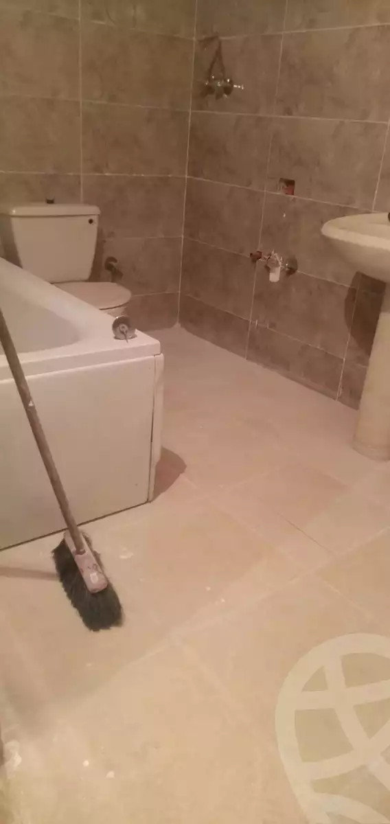 https://aqarmap.com.eg/en/listing/4182166-for-sale-cairo-nasr-city-mrt-ls-wdy
