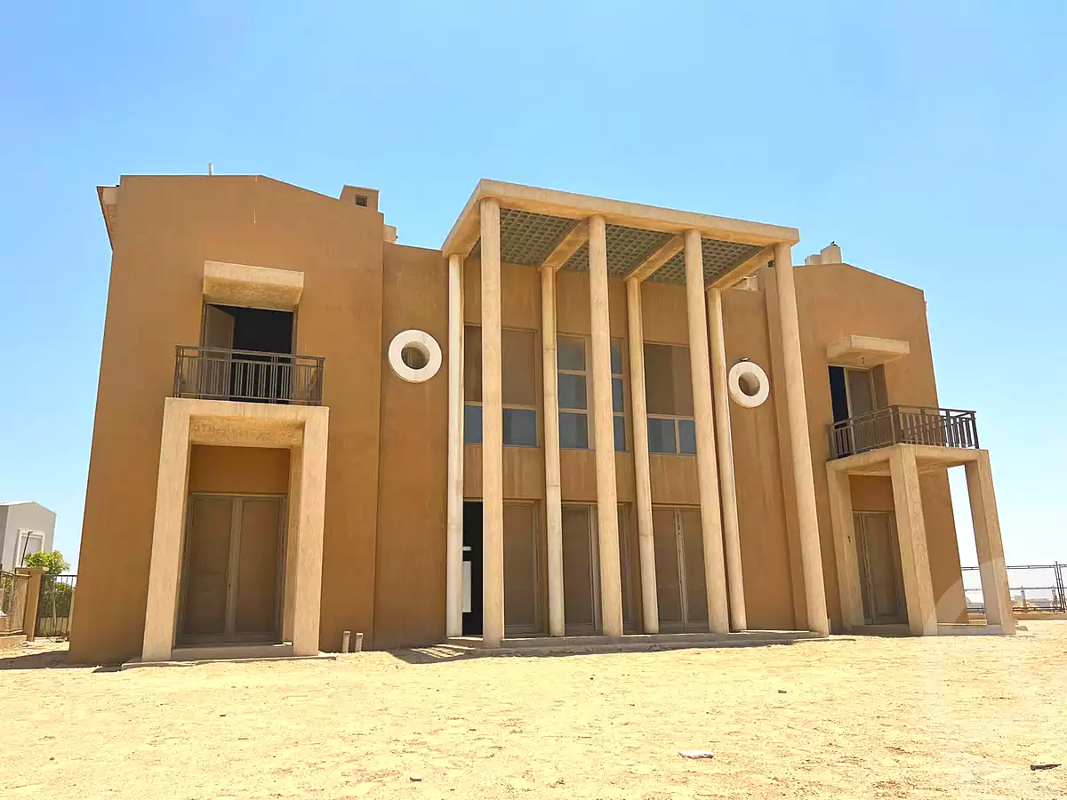 https://aqarmap.com.eg/en/listing/4209280-for-sale-cairo-el-sheikh-zayed-city-compounds-kmbwnd-ljry-swdyk