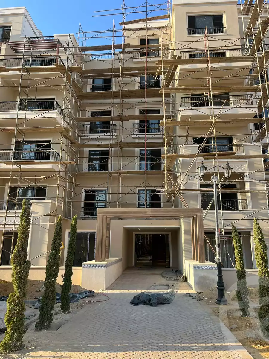 https://aqarmap.com.eg/en/listing/4210016-for-sale-cairo-el-sheikh-zayed-city-compounds-kmbwnd-fyldj-wyst-dr-llttwyr