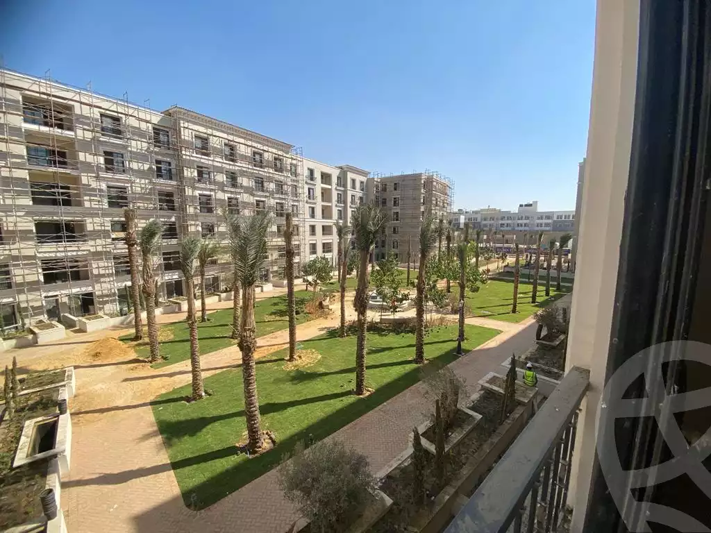https://aqarmap.com.eg/en/listing/4210038-for-sale-cairo-el-sheikh-zayed-city-compounds-kmbwnd-fyldj-wyst-dr-llttwyr