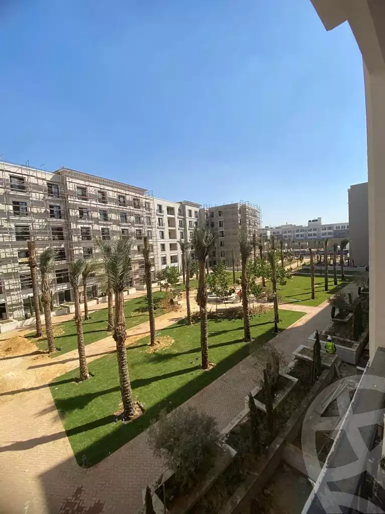 https://aqarmap.com.eg/en/listing/4210067-for-sale-cairo-el-sheikh-zayed-city-compounds-kmbwnd-fyldj-wyst-dr-llttwyr