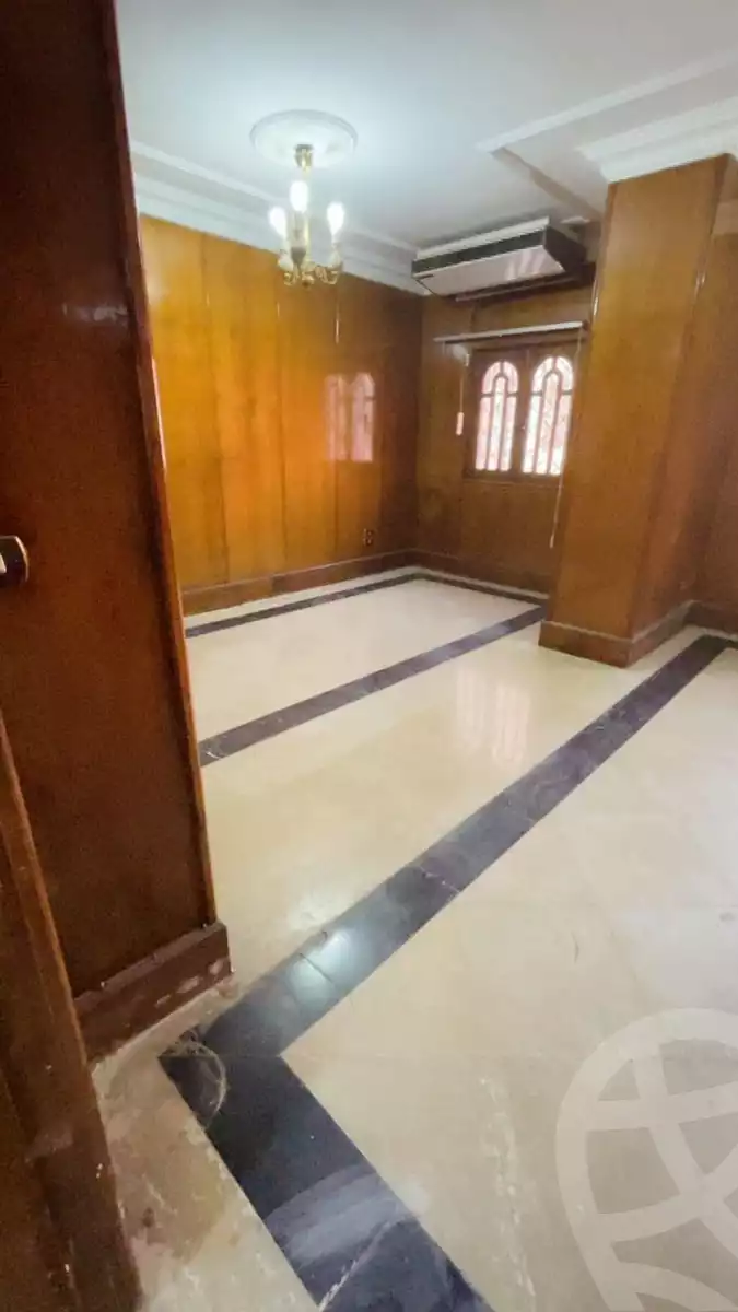 https://aqarmap.com.eg/en/listing/4212142-for-rent-cairo-downtown-bab-el-loaa-magles-al-shaeb-st