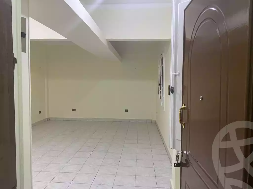 https://aqarmap.com.eg/en/listing/4213250-for-rent-cairo-downtown-el-azbakya