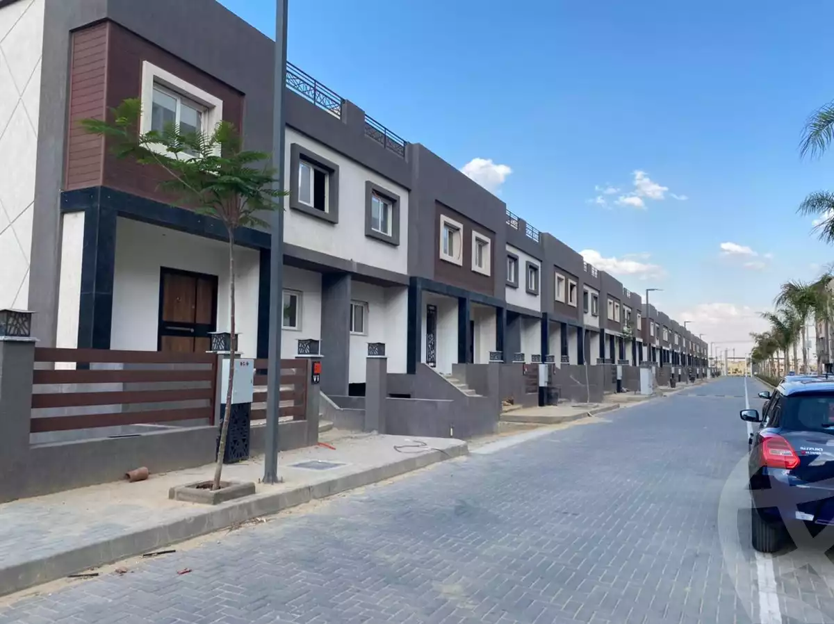 https://aqarmap.com.eg/ar/listing/4215658-for-sale-cairo-6th-of-october-compounds-rwk-ydn-blz-lbtl-jrwb