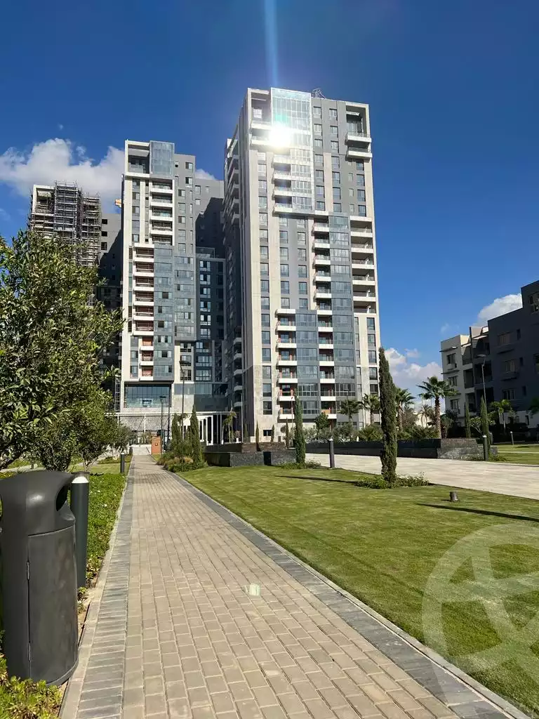 https://aqarmap.com.eg/en/listing/4215714-for-sale-cairo-6th-of-october-compound-aeon