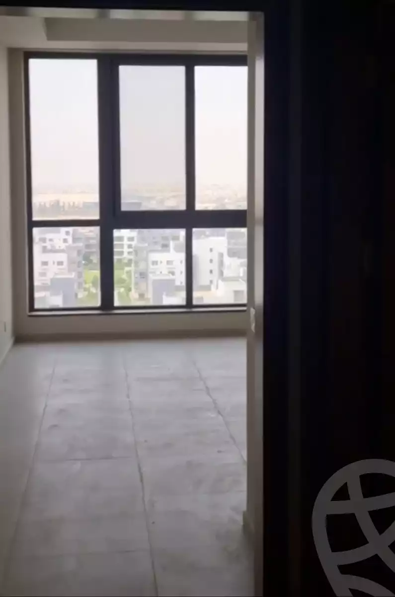 https://aqarmap.com.eg/en/listing/4215714-for-sale-cairo-6th-of-october-compound-aeon