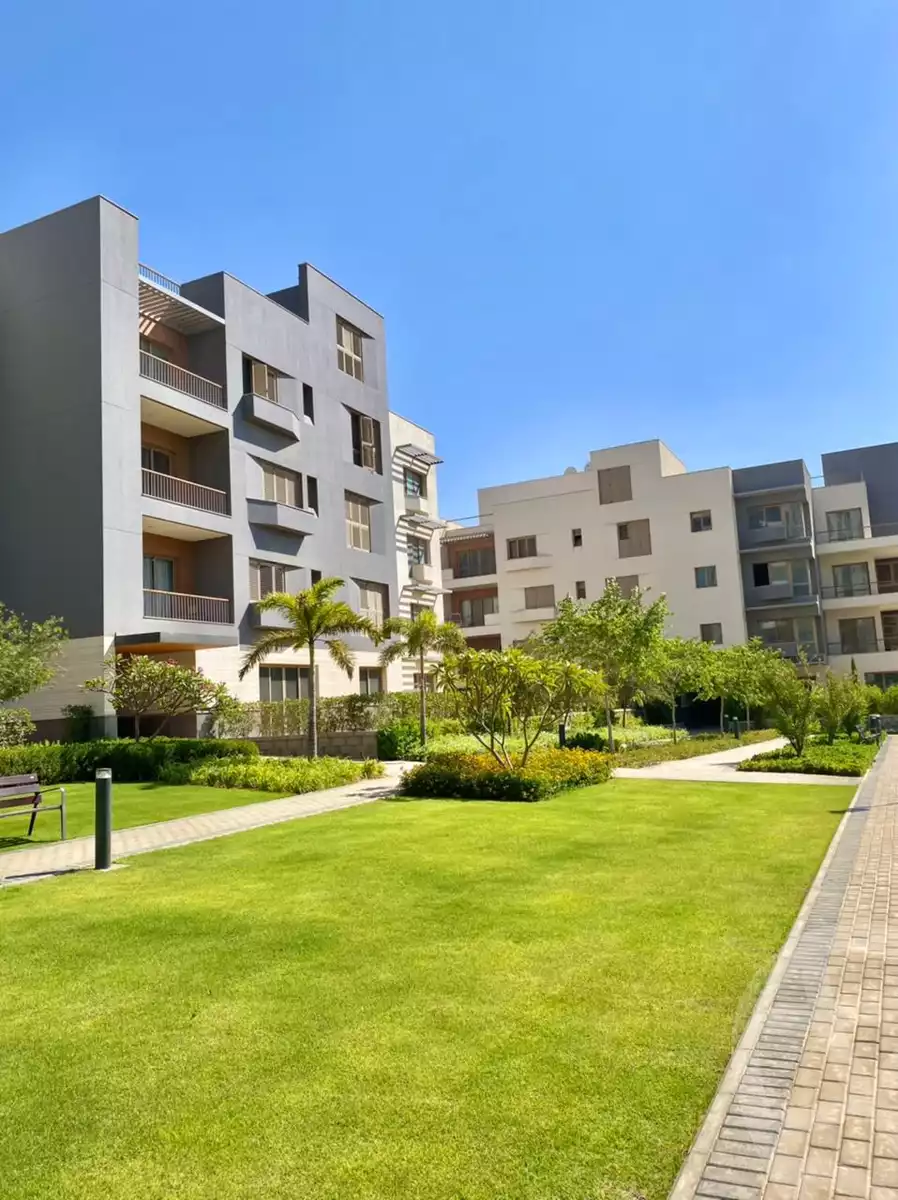 https://aqarmap.com.eg/en/listing/4216860-for-sale-cairo-6th-of-october-compound-aeon