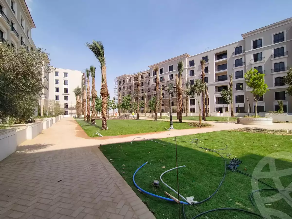 https://aqarmap.com.eg/en/listing/4217735-for-sale-cairo-el-sheikh-zayed-city-compounds-kmbwnd-fyldj-wyst-dr-llttwyr