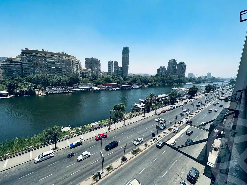 https://aqarmap.com.eg/ar/listing/4736888-for-sale-cairo-el-agouza-kwrnysh-lnyl