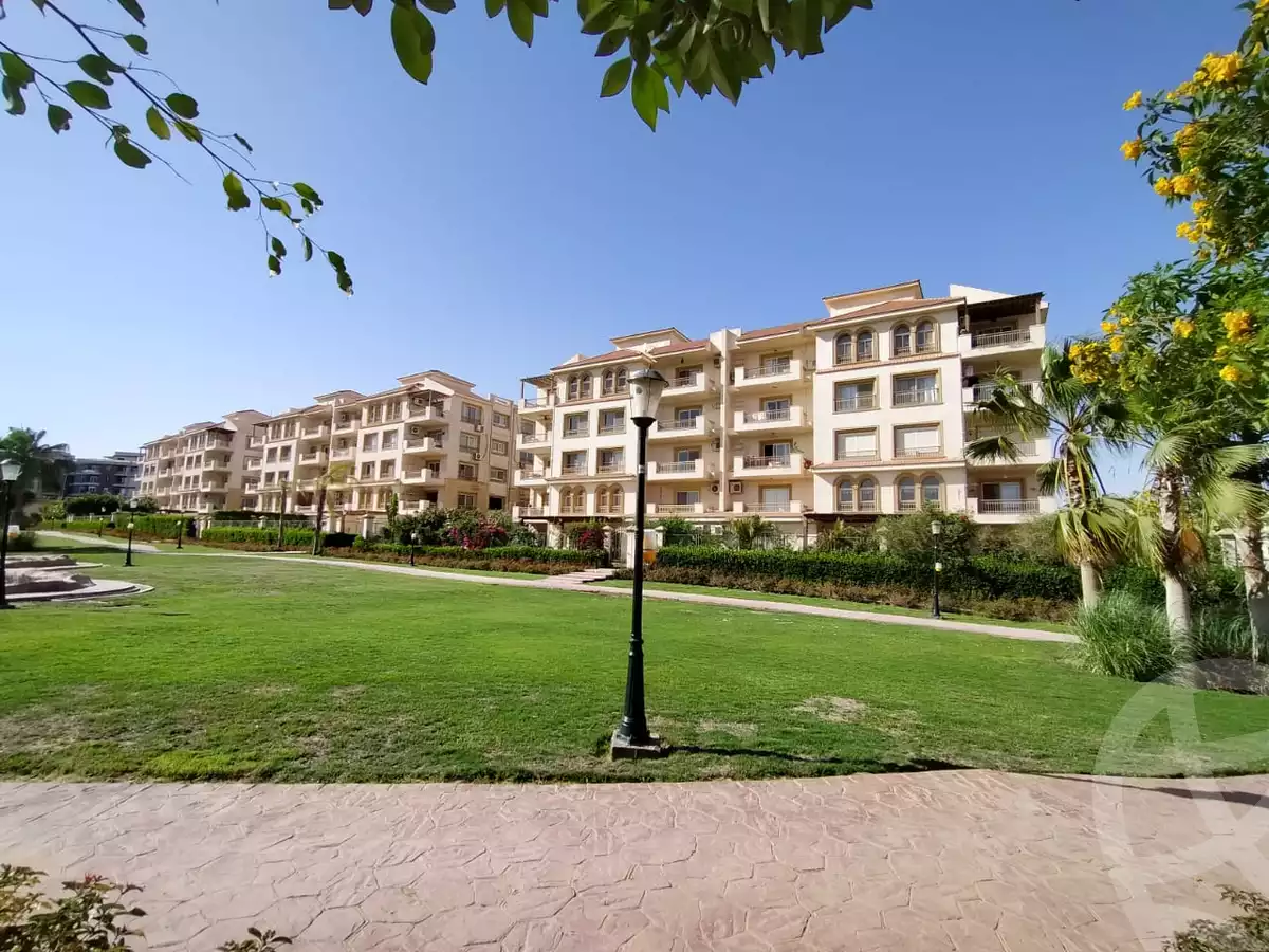 https://aqarmap.com.eg/en/listing/4217891-for-sale-cairo-el-sheikh-zayed-city-compounds-greens