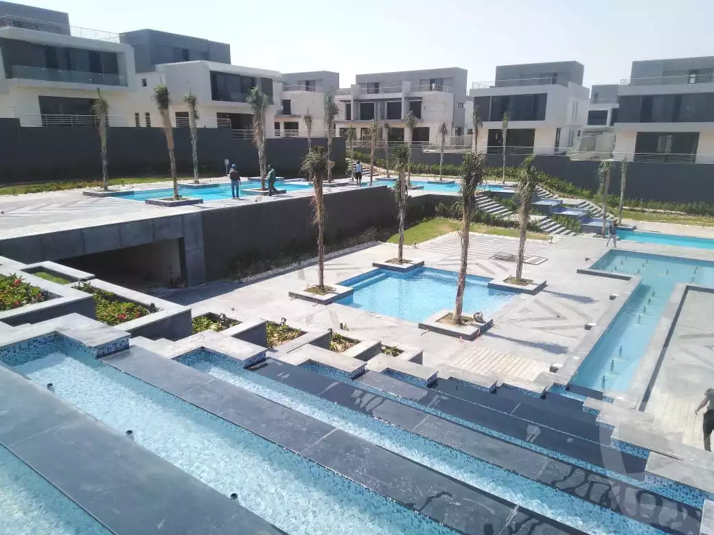 https://aqarmap.com.eg/en/listing/4218251-for-sale-cairo-el-sheikh-zayed-city-compounds-in-sheikh-zayed-el-patio-zahraa