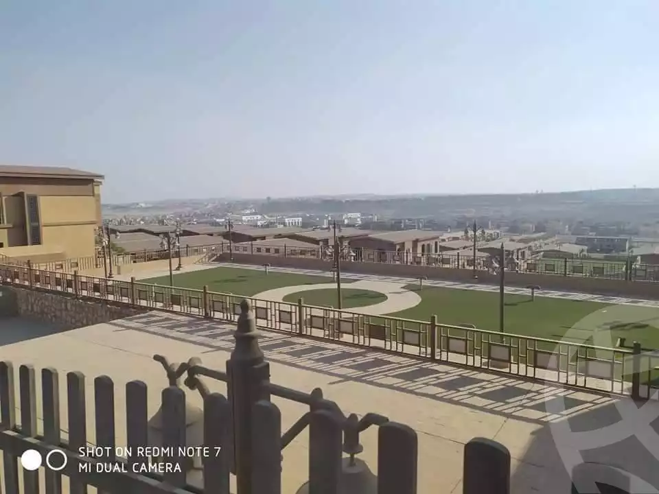 https://aqarmap.com.eg/en/listing/4220443-for-sale-cairo-el-sheikh-zayed-city-compounds-in-sheikh-zayed-pyramids-walk
