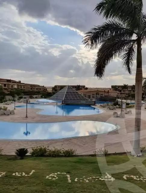 https://aqarmap.com.eg/en/listing/4220443-for-sale-cairo-el-sheikh-zayed-city-compounds-in-sheikh-zayed-pyramids-walk