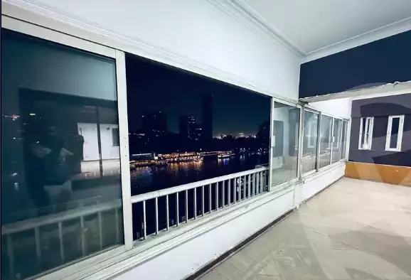 https://aqarmap.com.eg/en/listing/4223199-for-sale-cairo-el-agouza-aswan-square