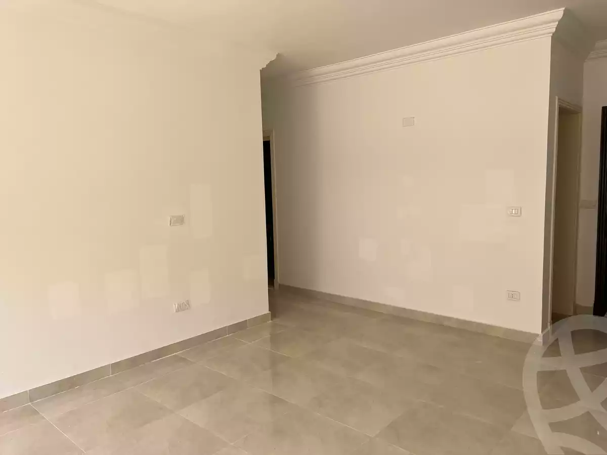 https://aqarmap.com.eg/en/listing/4224907-for-rent-cairo-new-administrative-capital-r3-capital-care-medical-complex