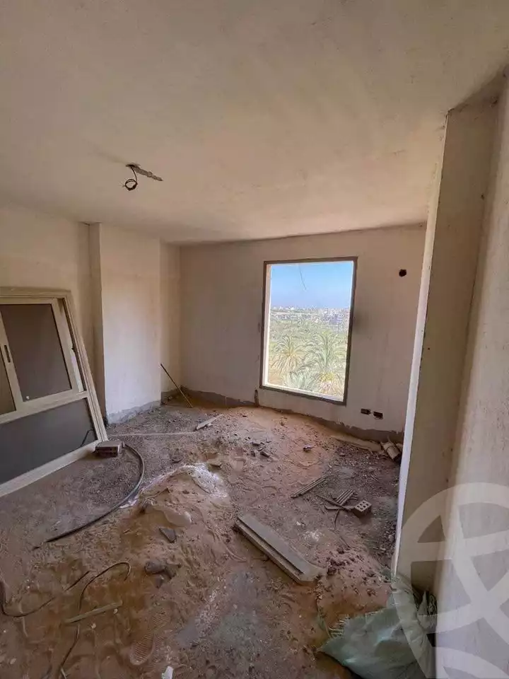 https://aqarmap.com.eg/ar/listing/4225007-for-sale-alexandria-el-montazah-compounds-royal-plaza-compound-al-halawany