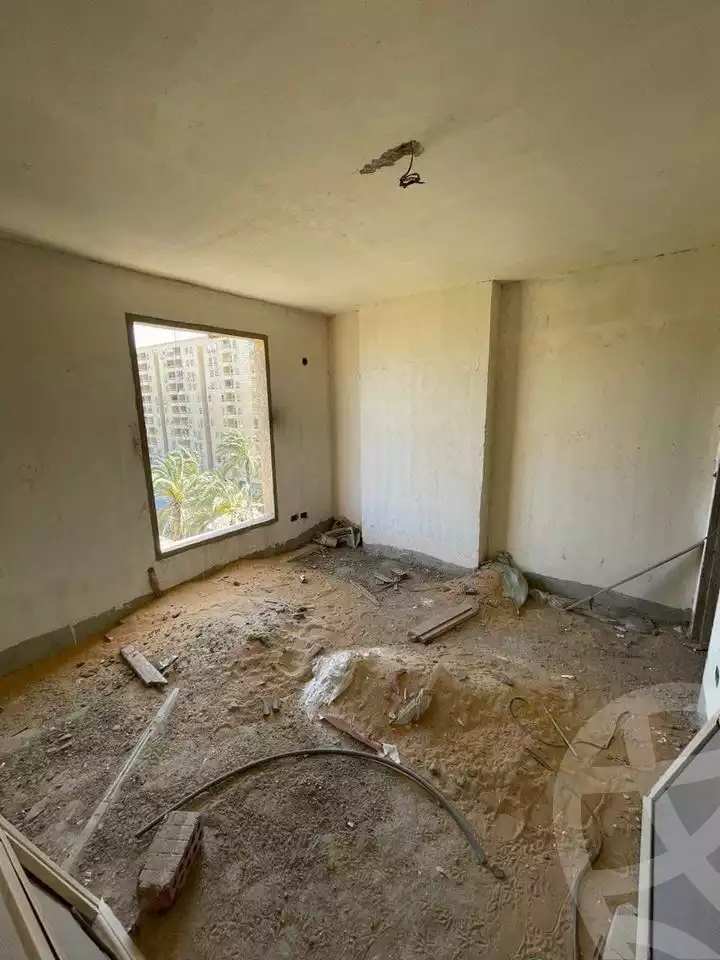 https://aqarmap.com.eg/ar/listing/4225007-for-sale-alexandria-el-montazah-compounds-royal-plaza-compound-al-halawany