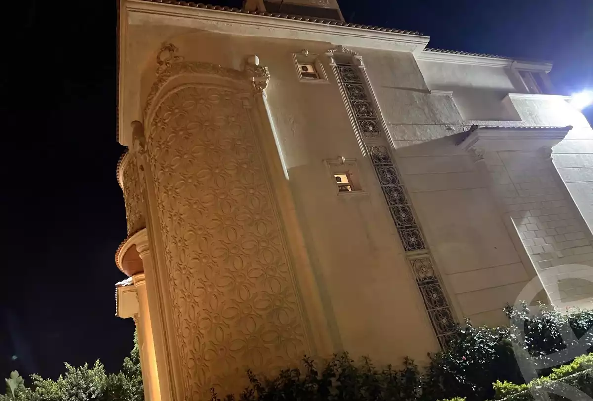 https://aqarmap.com.eg/ar/listing/4226242-for-sale-cairo-el-sheikh-zayed-city-compounds-in-sheikh-zayed-royal-city