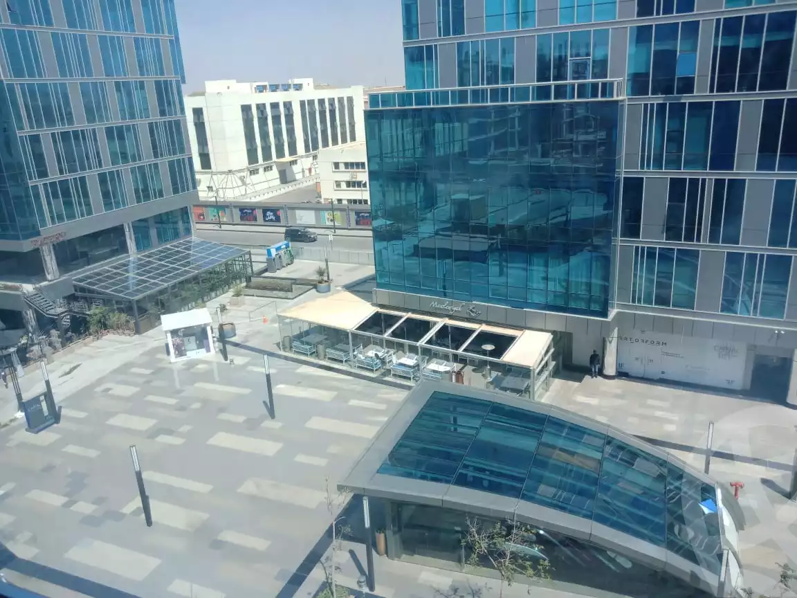 https://aqarmap.com.eg/en/listing/4227495-for-sale-cairo-el-sheikh-zayed-city-compounds-in-sheikh-zayed-capital-business-park