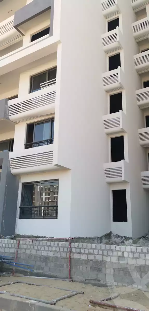https://aqarmap.com.eg/en/listing/4230008-for-sale-cairo-new-administrative-capital-r7-bwrdwwk