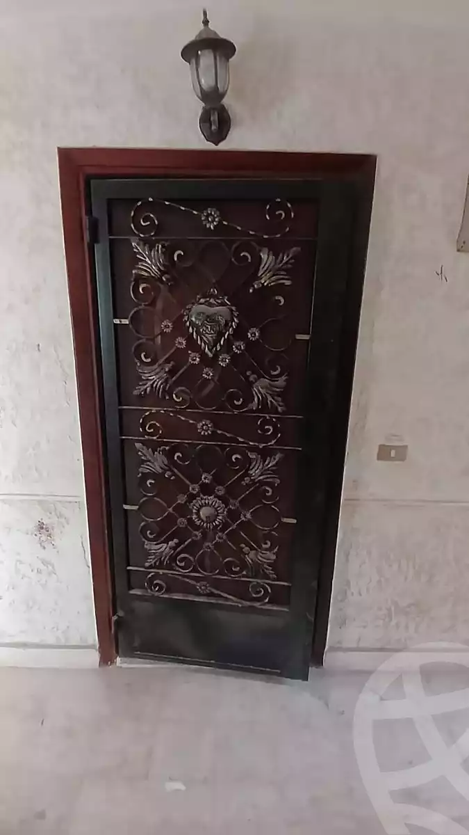 https://aqarmap.com.eg/en/listing/4230250-for-sale-alexandria-el-hanouvel-omar-ibn-el-khattab-st