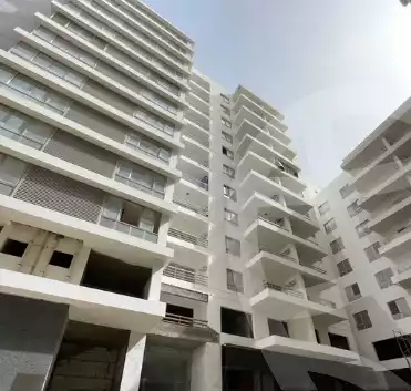 https://aqarmap.com.eg/ar/listing/4239059-for-sale-cairo-nasr-city-compound-degla-towers