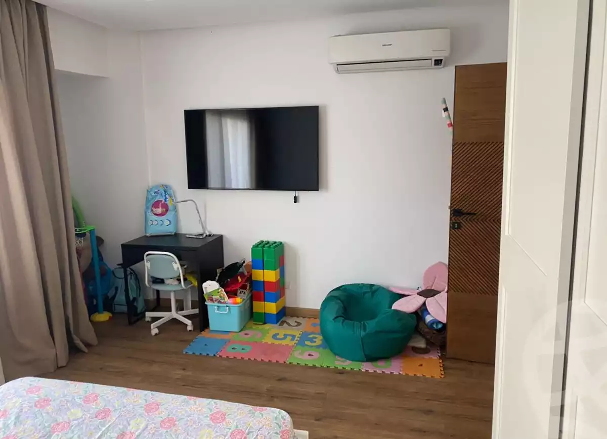 https://aqarmap.com.eg/en/listing/4239331-for-sale-cairo-new-cairo-compounds-galleria-moon-valley