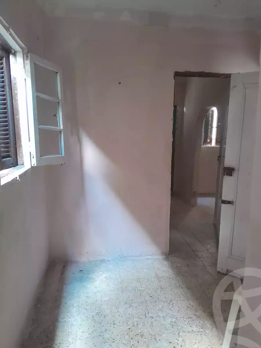 https://aqarmap.com.eg/en/listing/4242433-for-rent-alexandria-moharram-bey-kanal-al-mahmoudeya-al-bahri-st
