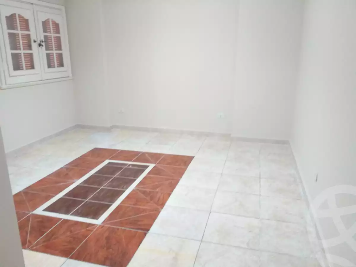 https://aqarmap.com.eg/en/listing/4244217-for-sale-alexandria-roshdy-shr-hmd-shwqy