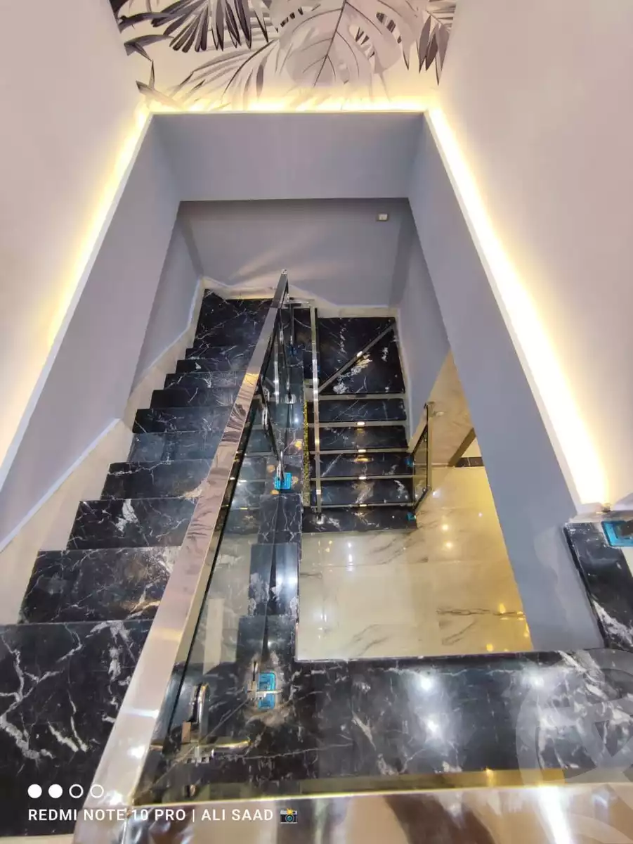 https://aqarmap.com.eg/en/listing/4246944-for-sale-cairo-cairo-hdyq-lhrm-lmntqh-k
