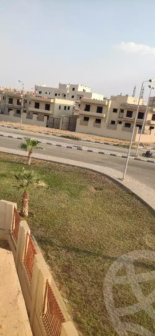 https://aqarmap.com.eg/en/listing/4253297-for-sale-cairo-el-shorouk-lhy-lwl-grb-neighbourhood-1-street-16