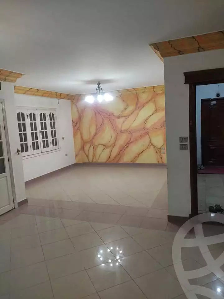https://aqarmap.com.eg/en/listing/4254017-for-sale-cairo-mokattam-el-naforah-square