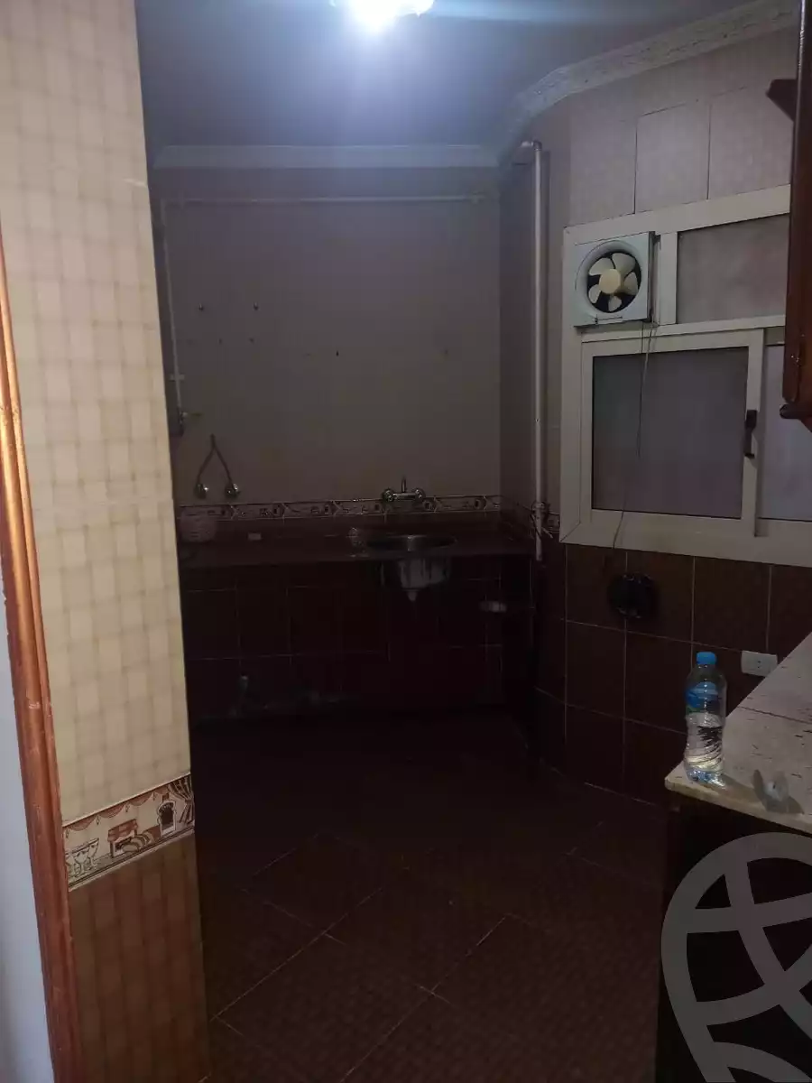 https://aqarmap.com.eg/en/listing/4257501-for-rent-cairo-el-sheikh-zayed-city-el-hay-el-thaleth-ashaer-area-3-street-20