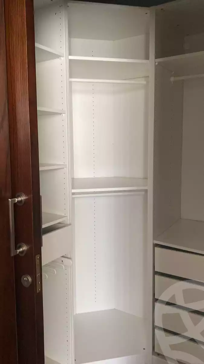 https://aqarmap.com.eg/en/listing/4260515-for-rent-cairo-el-sheikh-zayed-city-compounds-kmbwnd-ljry-swdyk