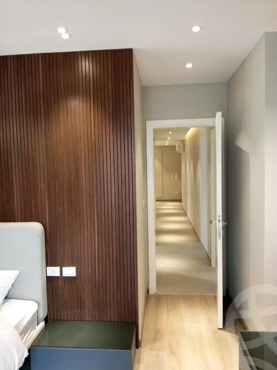 https://aqarmap.com.eg/en/listing/4261439-for-sale-cairo-el-sheikh-zayed-city-compounds-kmbwnd-fyldj-wyst-dr-llttwyr