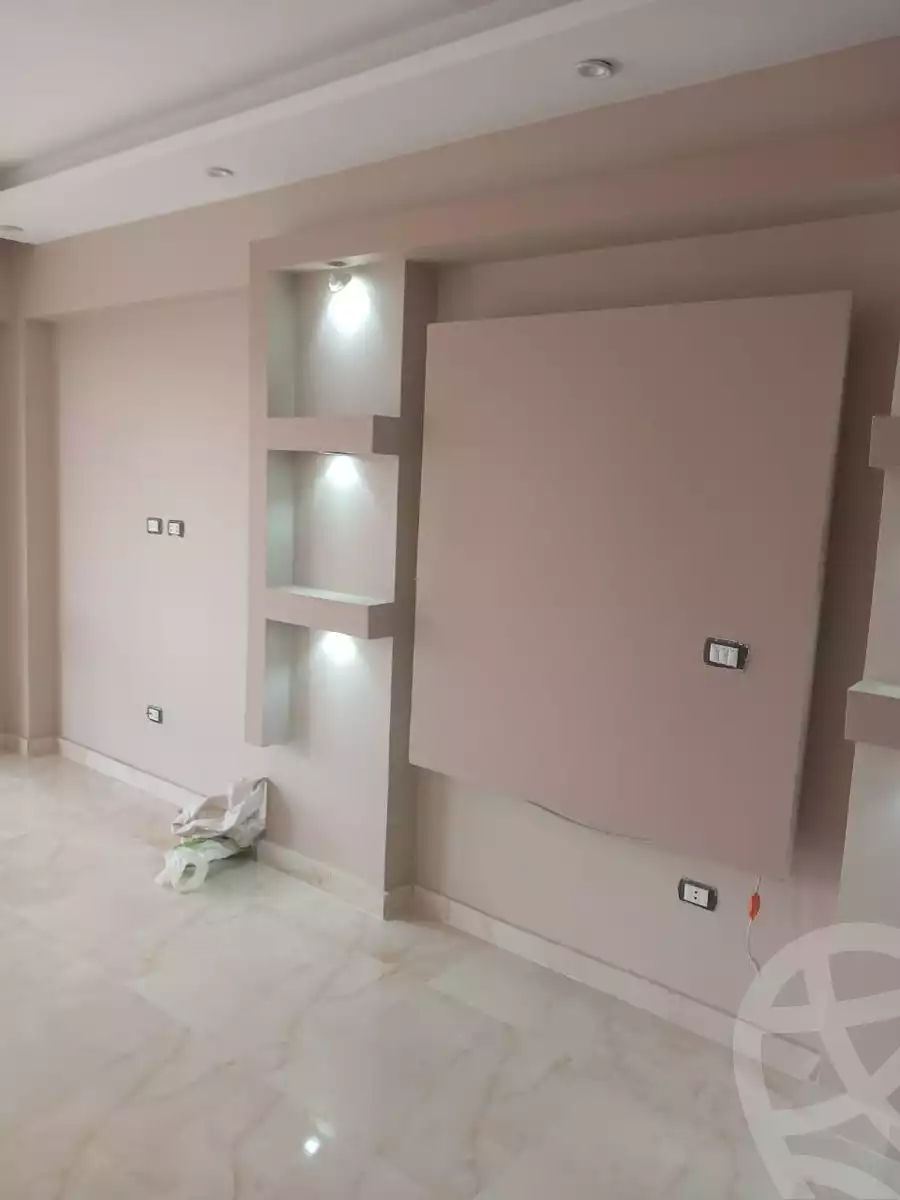 https://aqarmap.com.eg/ar/listing/4266051-for-rent-cairo-6th-of-october-compound-garden-hills
