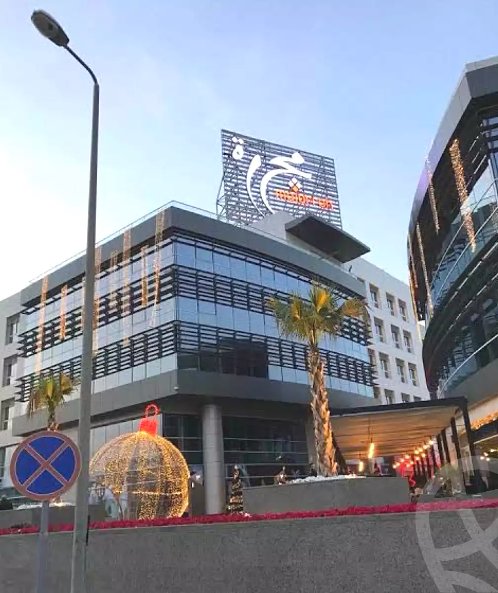 https://aqarmap.com.eg/en/listing/4269966-for-sale-cairo-el-sheikh-zayed-city-compounds-majarrah-mall