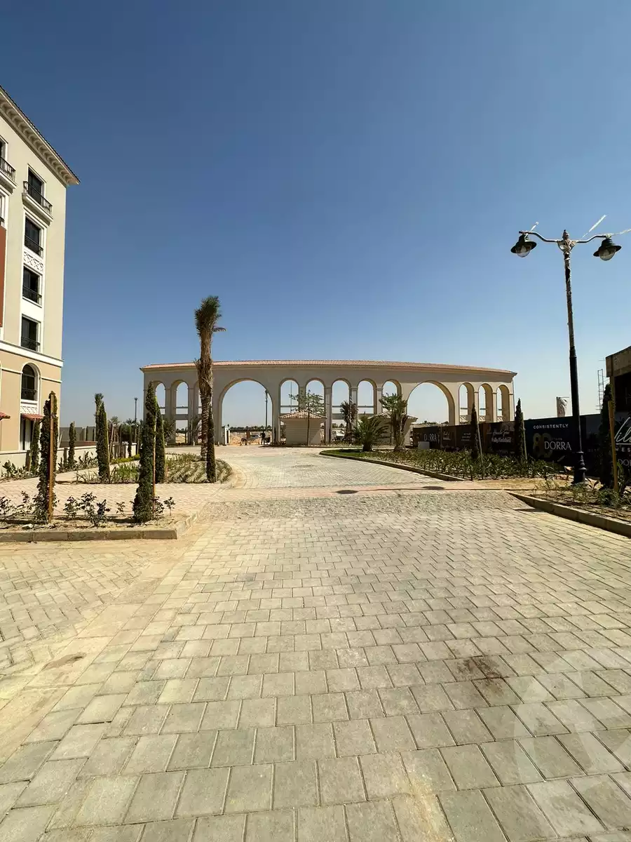 https://aqarmap.com.eg/en/listing/4271469-for-sale-cairo-el-sheikh-zayed-city-compounds-kmbwnd-fyldj-wyst-dr-llttwyr