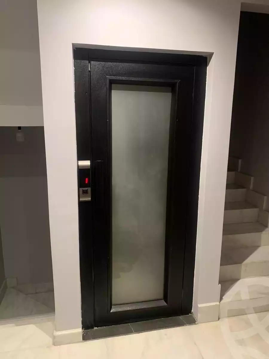 https://aqarmap.com.eg/en/listing/4271650-for-sale-cairo-el-sheikh-zayed-city-compounds-in-sheikh-zayed-el-patio-zahraa