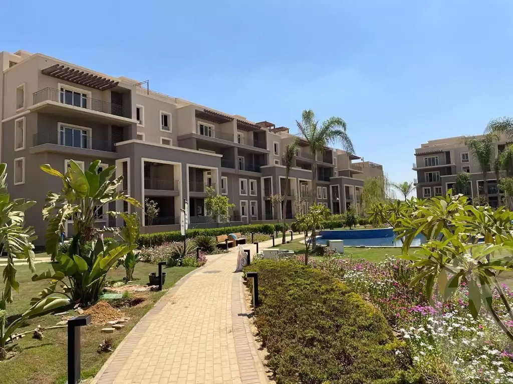 https://aqarmap.com.eg/ar/listing/4271922-for-sale-cairo-6th-of-october-compound-october-plaza