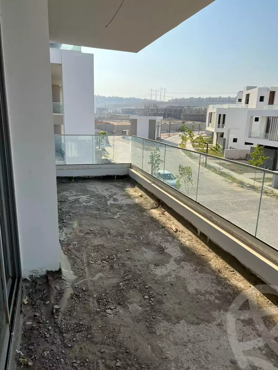 https://aqarmap.com.eg/en/listing/4274989-for-sale-cairo-alex-cairo-desert-road-kmbwnd-fy-tryq-skndry-lshrwy-joulz-compound-inertia