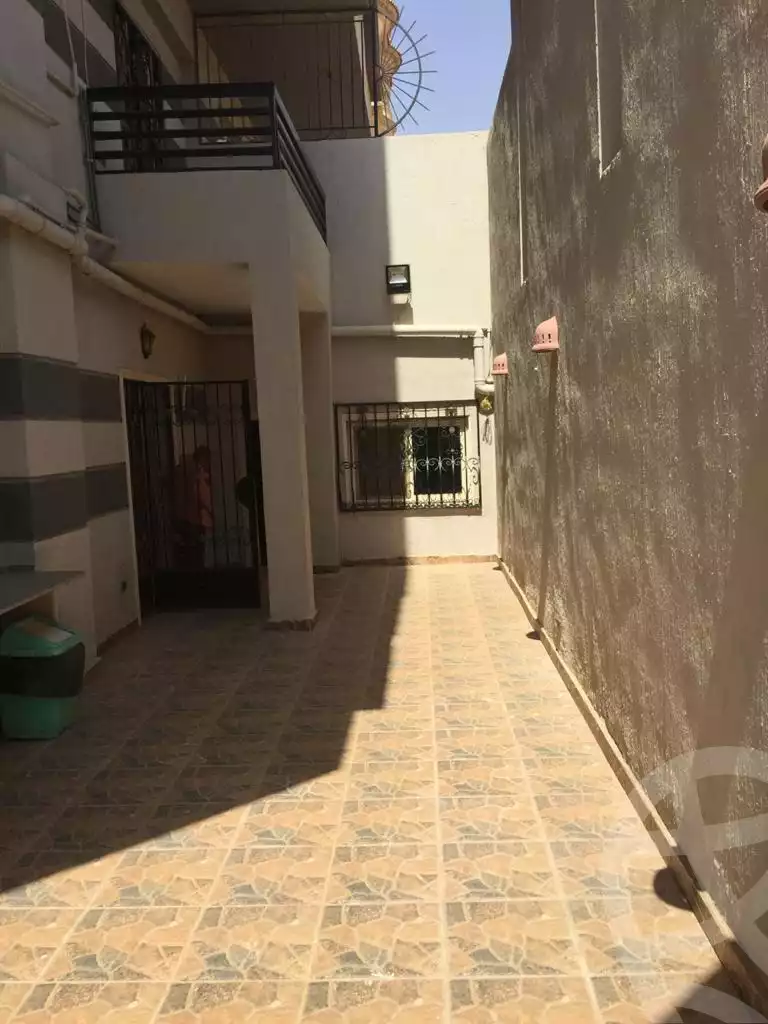 https://aqarmap.com.eg/ar/listing/4276407-for-sale-cairo-el-shorouk-lhy-lthlth-shrq-neighbourhood-3