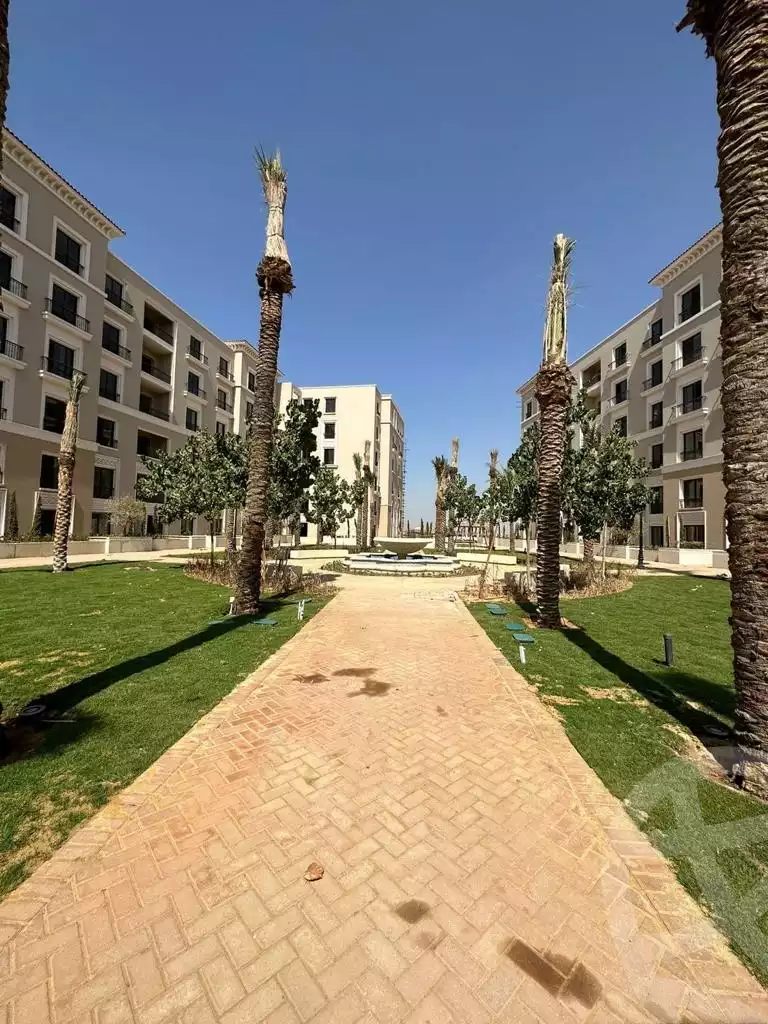 https://aqarmap.com.eg/en/listing/4276537-for-sale-cairo-el-sheikh-zayed-city-compounds-kmbwnd-fyldj-wyst-dr-llttwyr