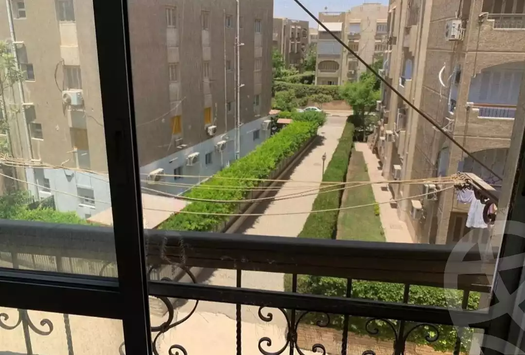 https://aqarmap.com.eg/ar/listing/4277995-for-sale-cairo-el-sheikh-zayed-city-compounds-in-sheikh-zayed-beverly-hills