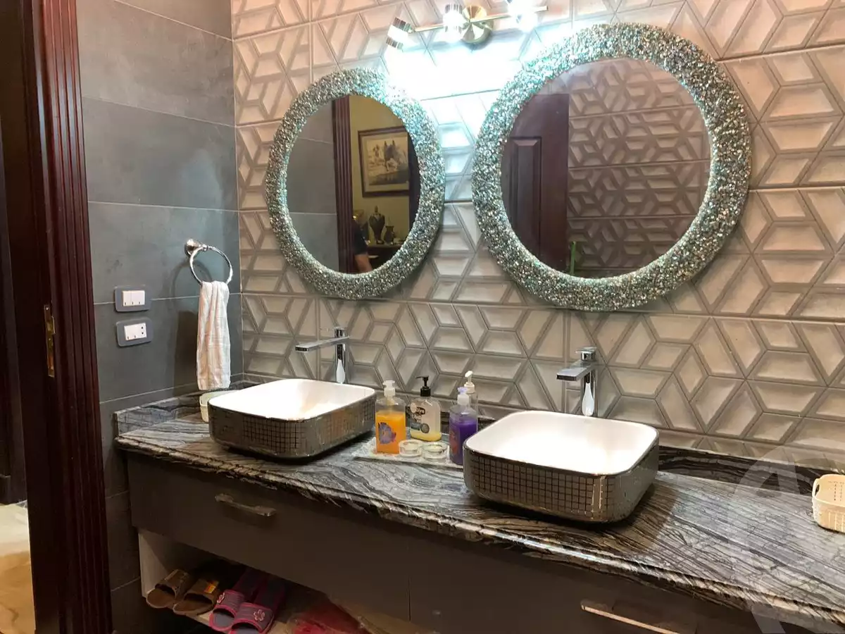 https://aqarmap.com.eg/en/listing/4286599-for-sale-cairo-new-cairo-compounds-fountain-park