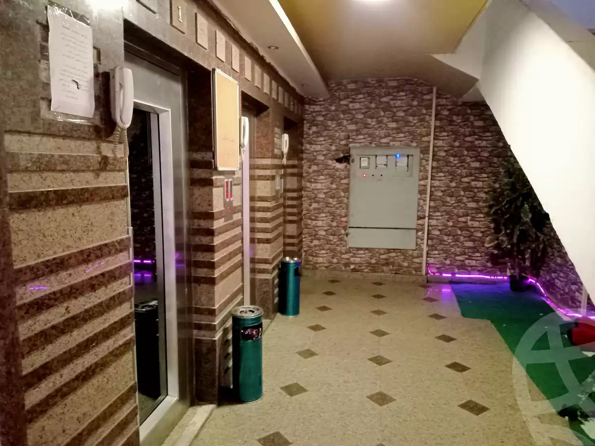 https://aqarmap.com.eg/en/listing/4289266-for-sale-alexandria-moharram-bey-abd-el-hafez-st