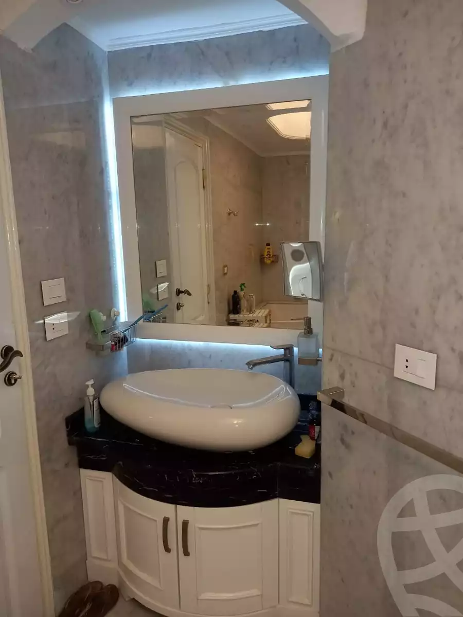 https://aqarmap.com.eg/ar/listing/4300230-for-rent-cairo-new-cairo-compounds-remas