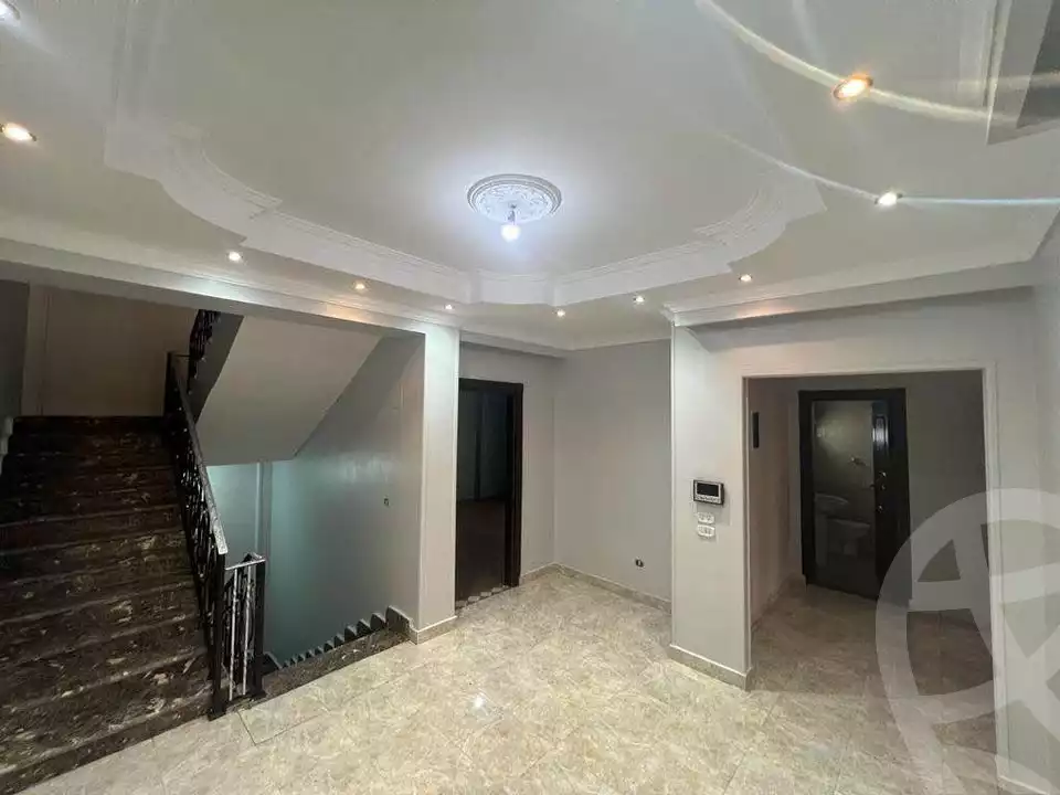 https://aqarmap.com.eg/en/listing/4305747-for-sale-cairo-mokattam-compounds-kmbwnd-jwldn-jyts