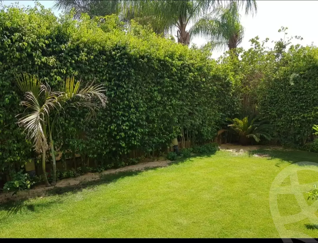https://aqarmap.com.eg/en/listing/4317060-for-sale-cairo-new-cairo-compounds-moon-valley-2